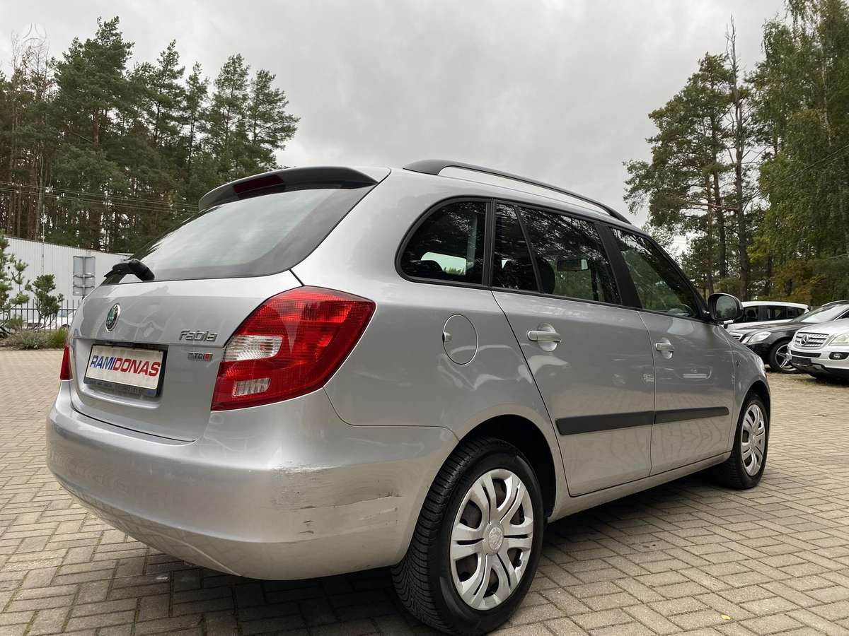 Skoda Fabia 2012 — двигун 1598 cm³, 90 HP (66kW)