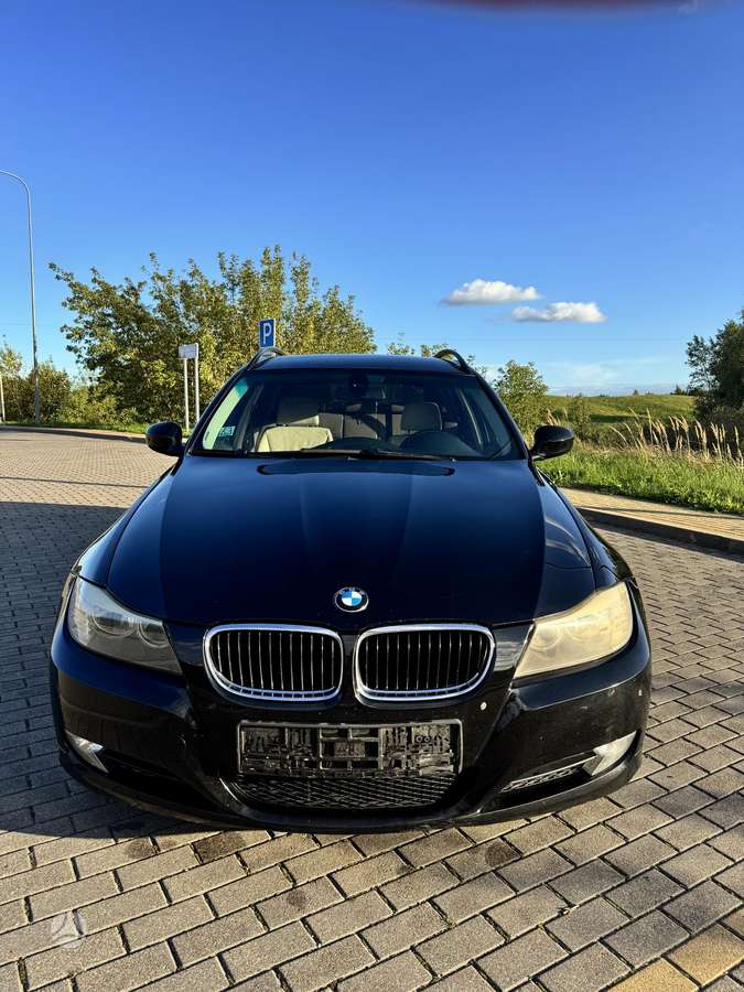BMW 318 2009 — двигун 1995 cm³, 143 HP (105kW)