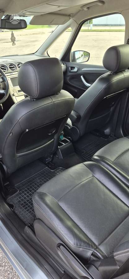 Ford Galaxy 2008 — photo 15
