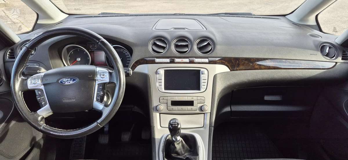 Ford Galaxy 2008 — photo 8