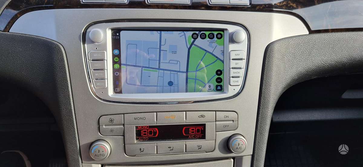 Ford Galaxy 2008 — photo 9