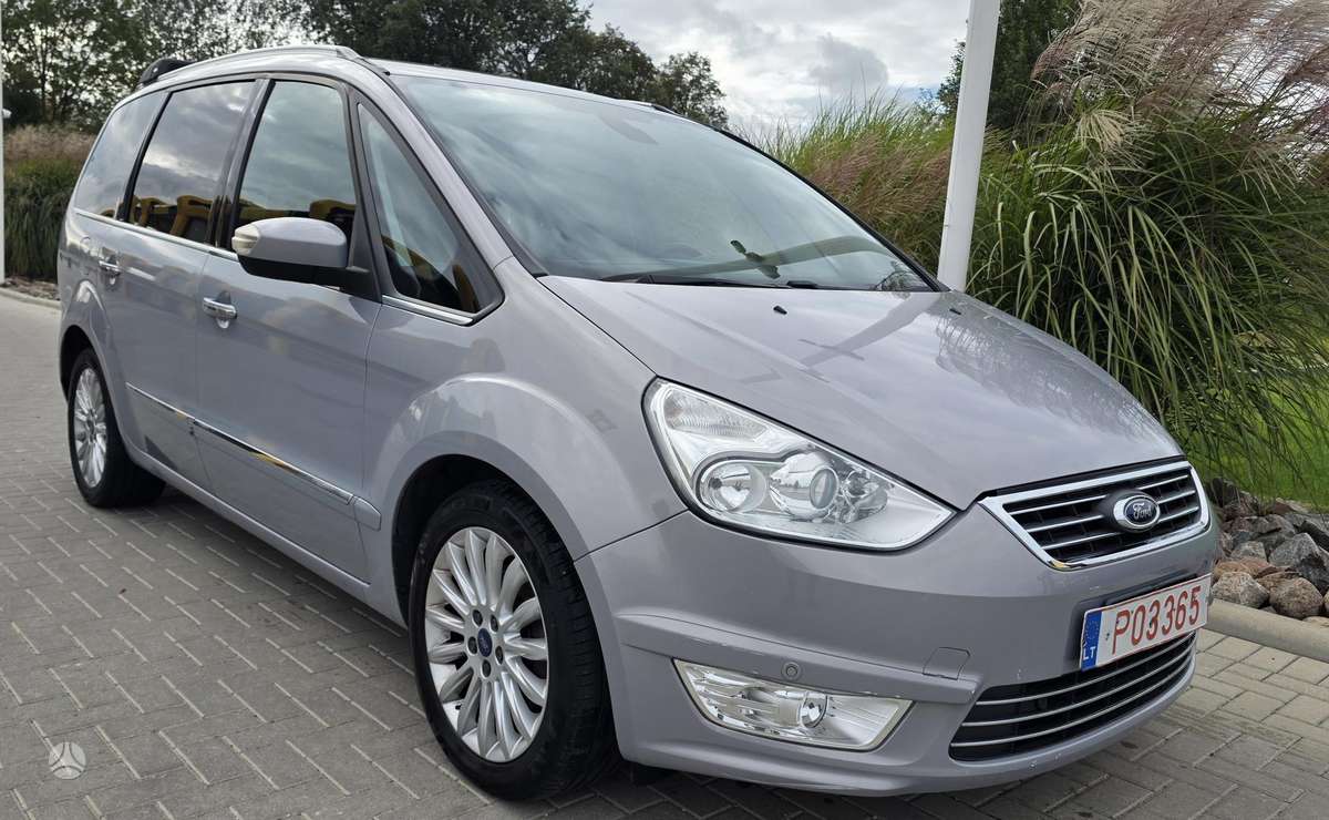Ford Galaxy 2011 — салон