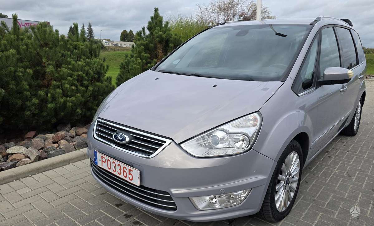 Ford Galaxy 2011 — фото 9