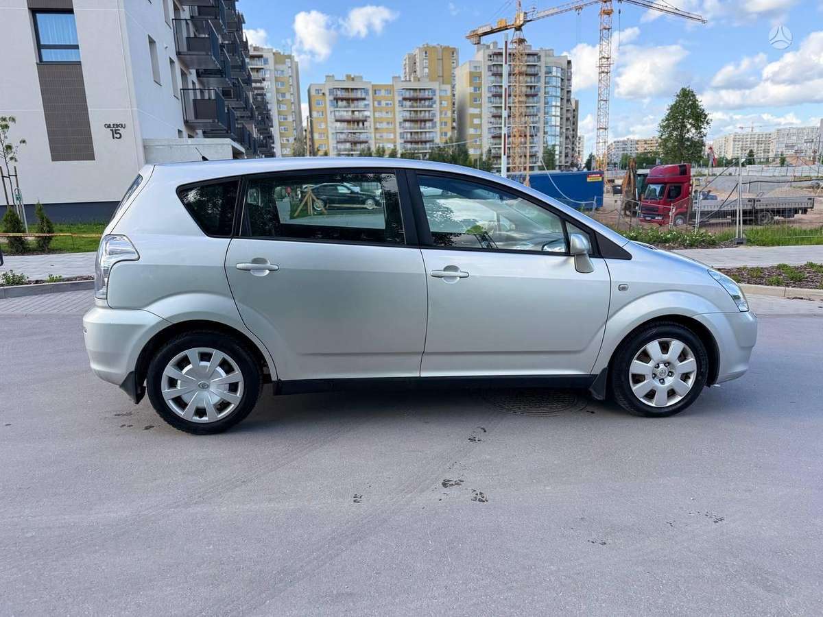 Toyota Corolla 2007 — двигун 1798 cm³, 132 HP (97kW)