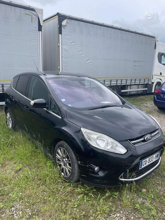 Ford C-MAX 2013 — rear view
