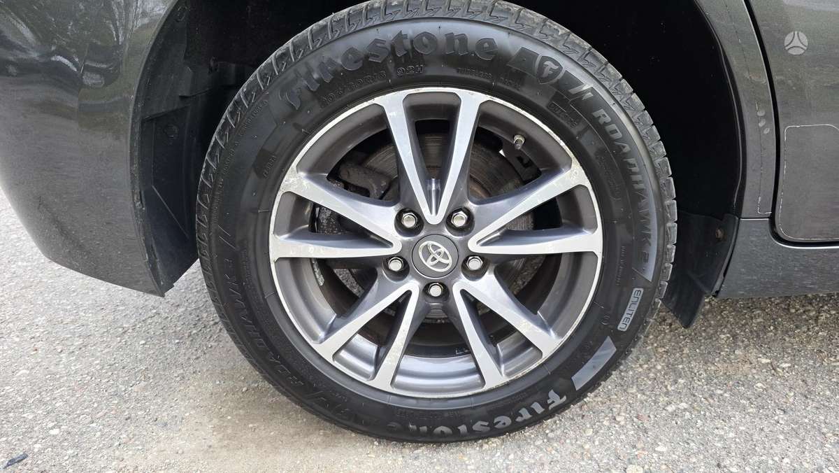 Toyota Verso 2015 — photo 12