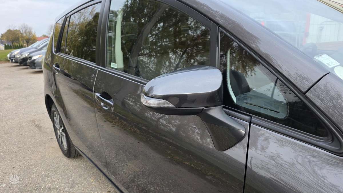 Toyota Verso 2015 — photo 14