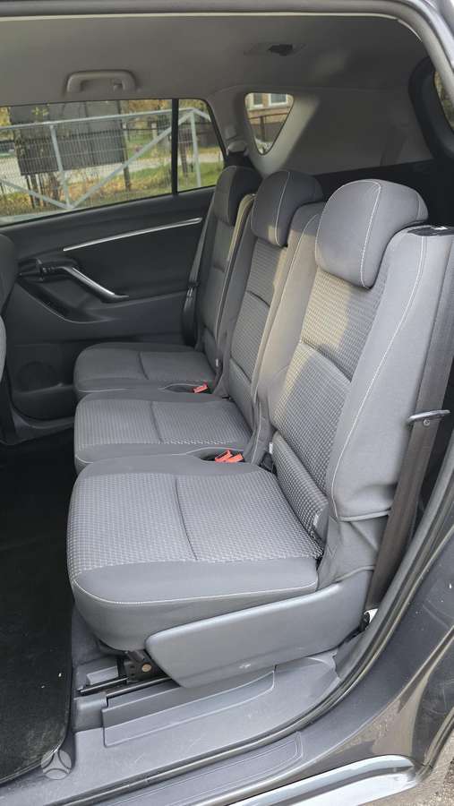 Toyota Verso 2015 — photo 30