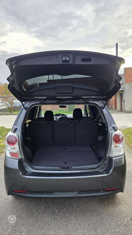 Toyota Verso 2015 — photo 32
