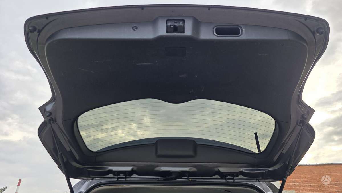 Toyota Verso 2015 — photo 35