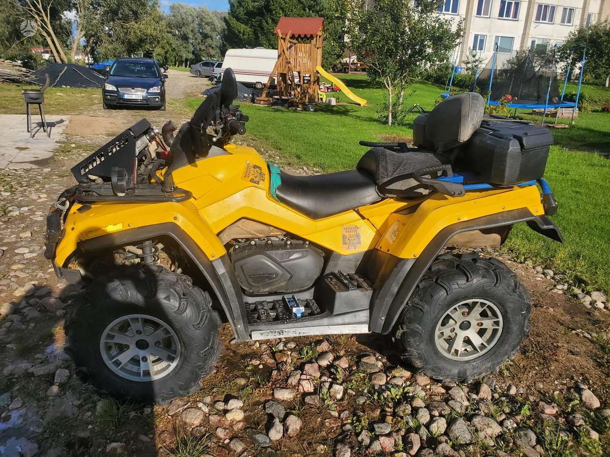 Can-Am Outlander 2007 — rear view