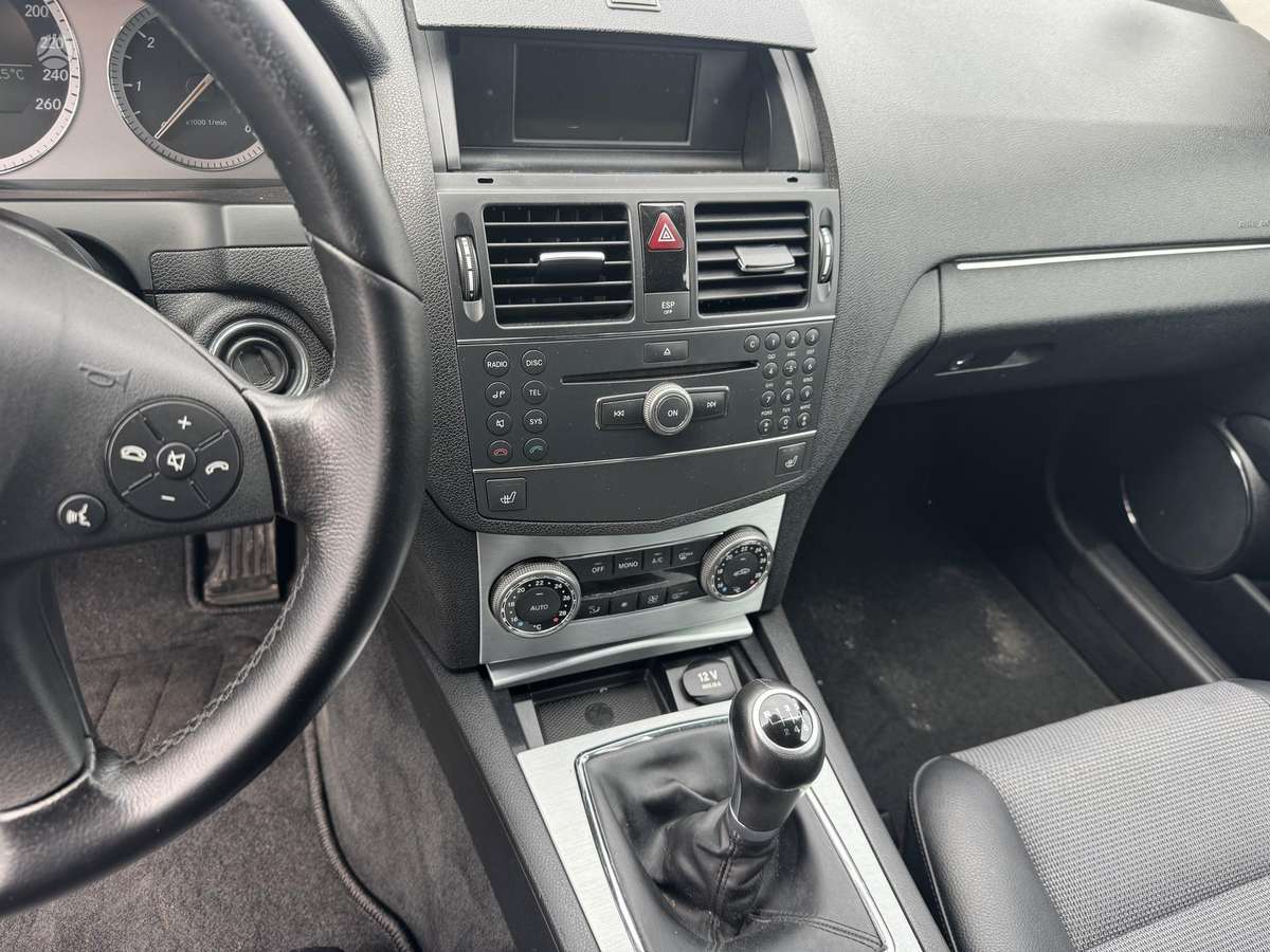 Mercedes-Benz C220 2008 — photo 8