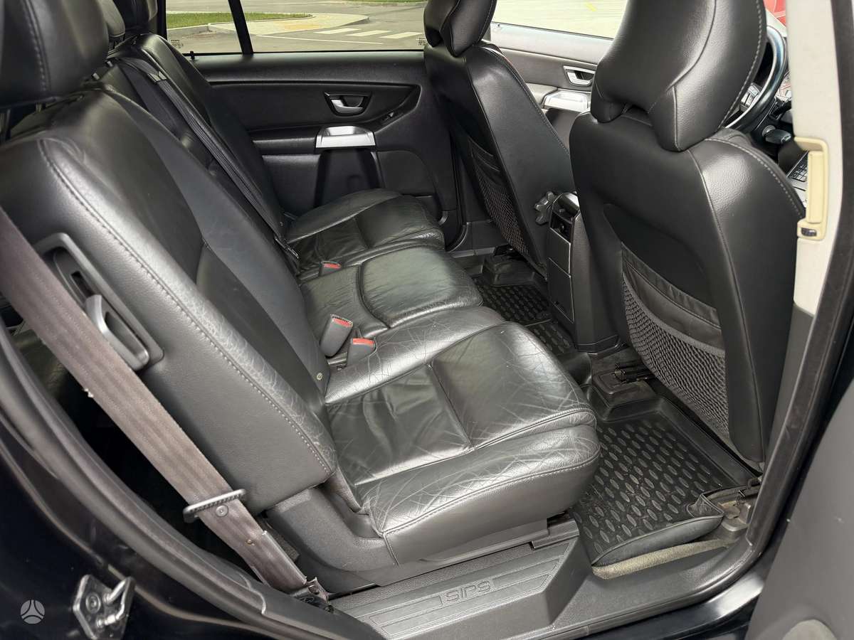 Volvo XC90 2004 — photo 26