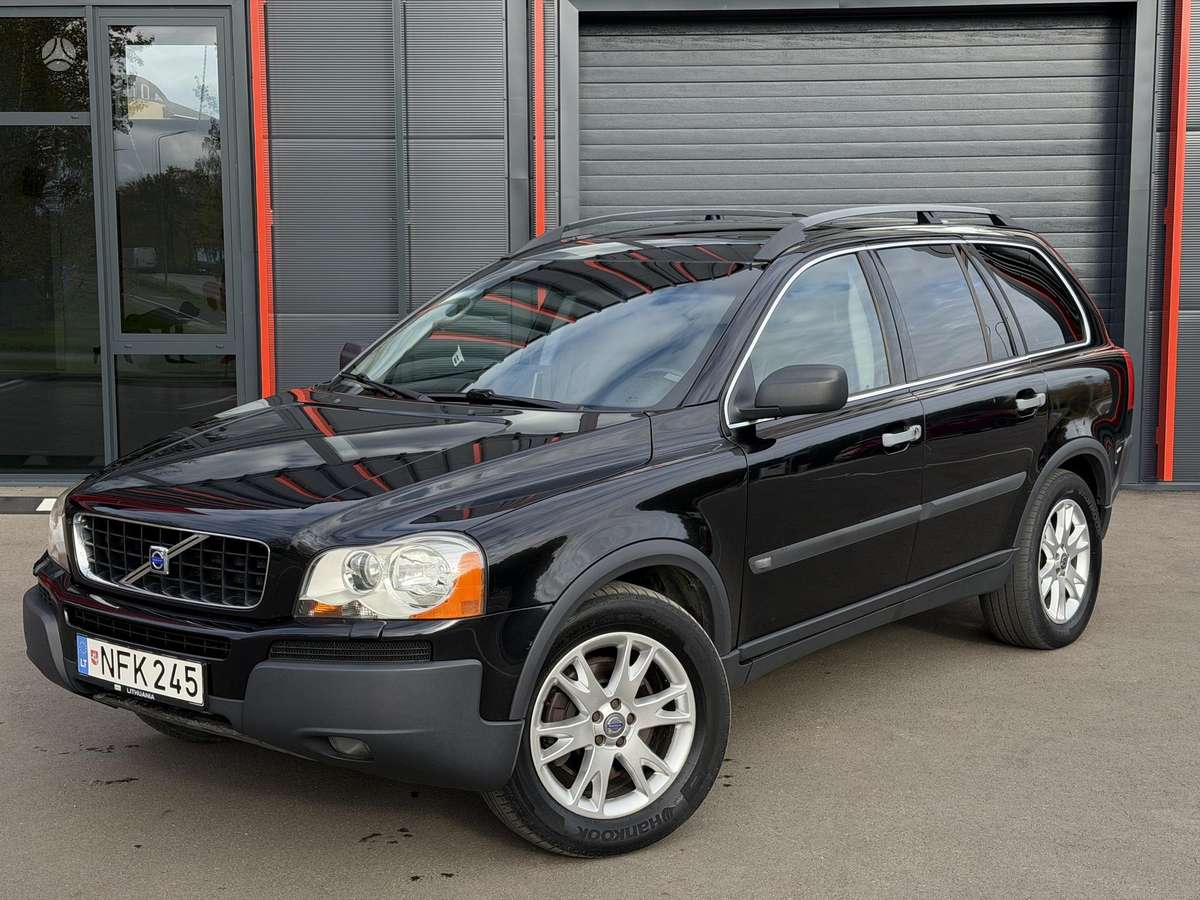 Volvo XC90 2004 — interior