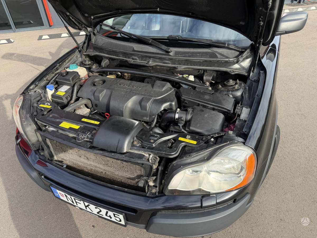 Volvo XC90 2004 — photo 7