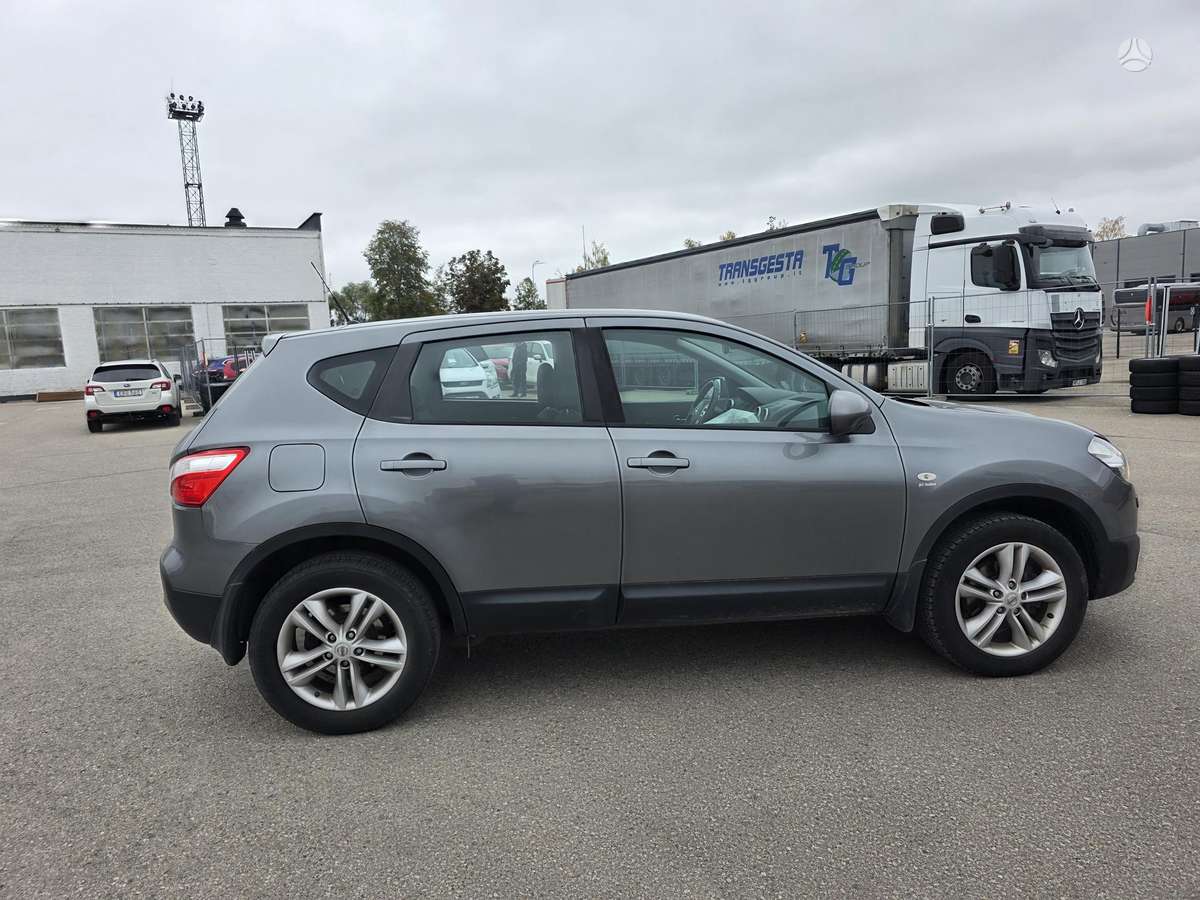 Nissan Qashqai 2012 — photo 15