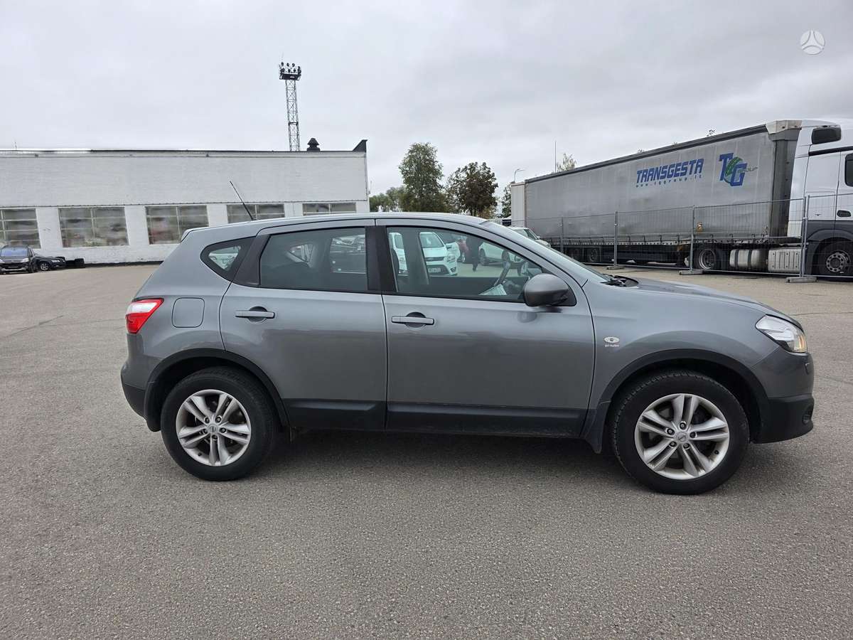 Nissan Qashqai 2012 — photo 16