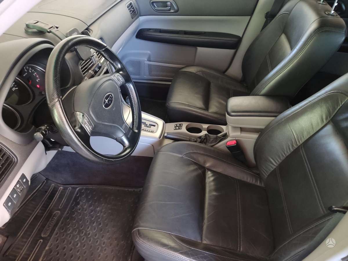 Subaru Forester 2006 — photo 13