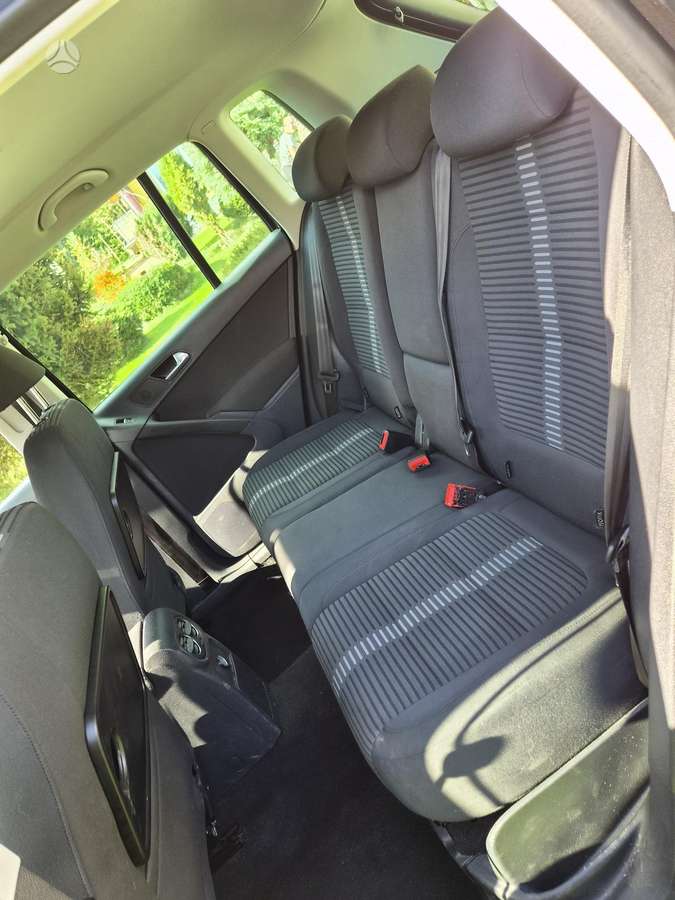 Volkswagen Tiguan 2011 — photo 5