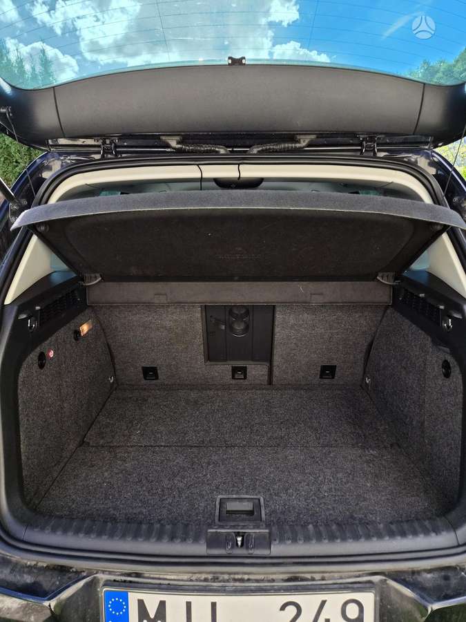 Volkswagen Tiguan 2011 — photo 6
