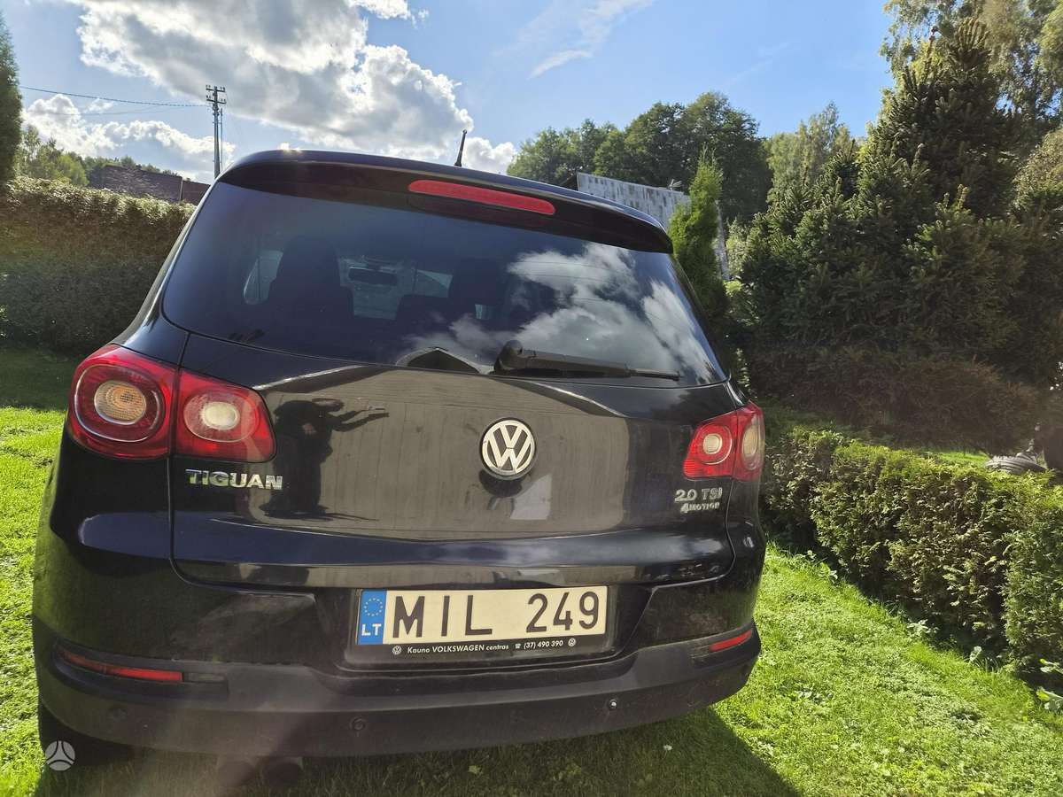 Volkswagen Tiguan 2011 — photo 7