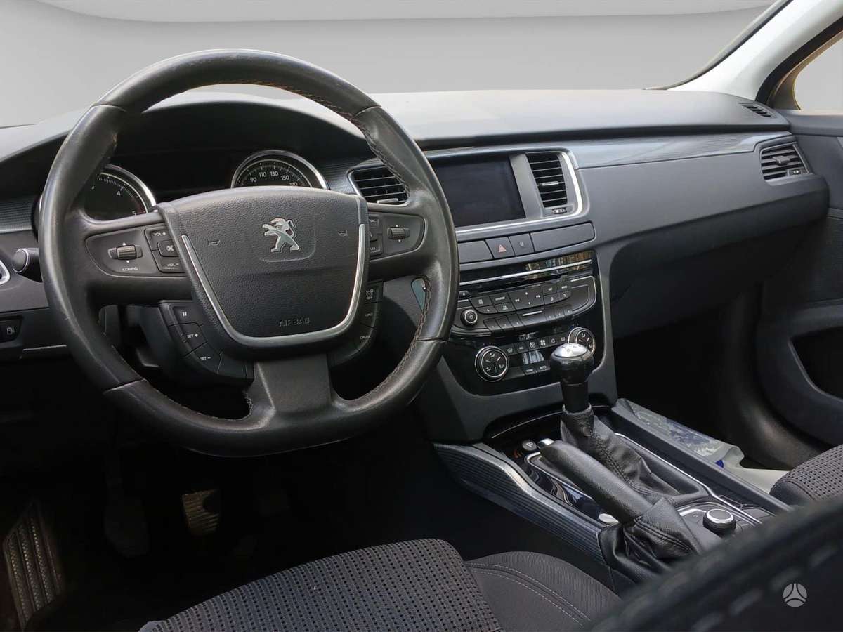 Peugeot 508 2012 — photo 11