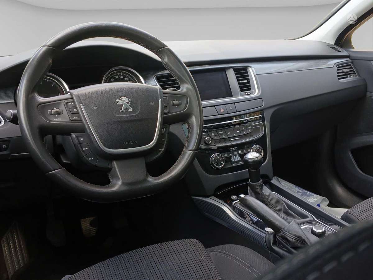 Peugeot 508 2012 — photo 11