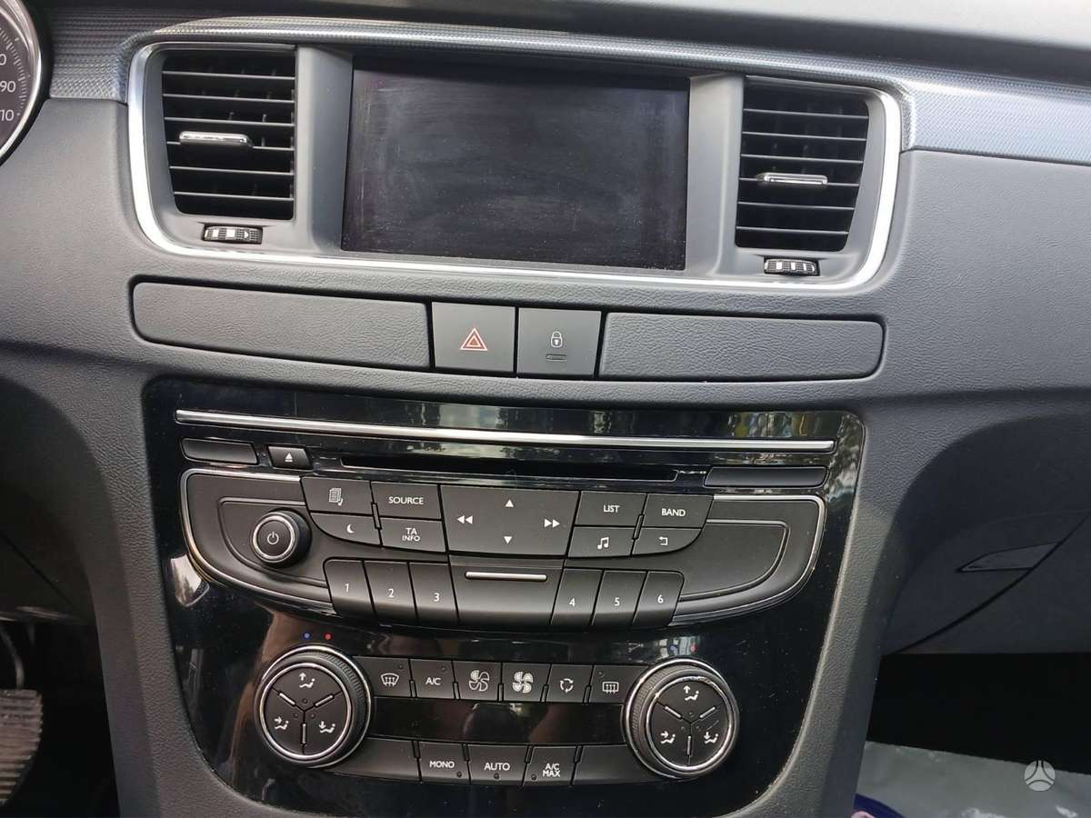 Peugeot 508 2012 — photo 14