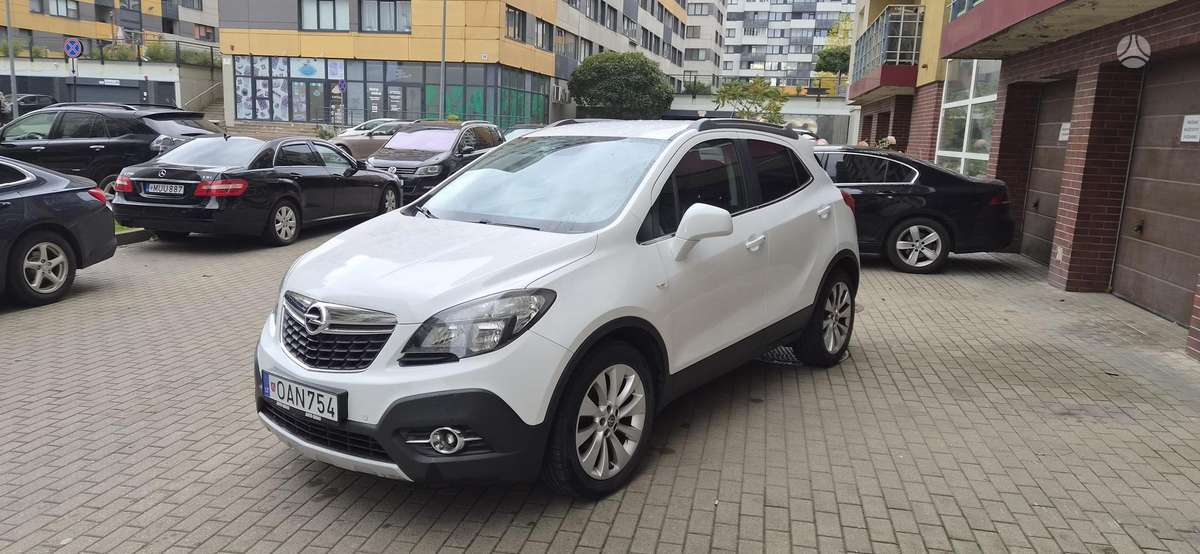 Opel Mokka 2015 — rear view