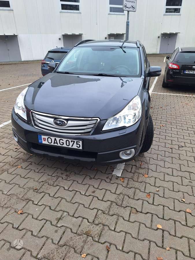 Subaru Outback 2010 — фото 11
