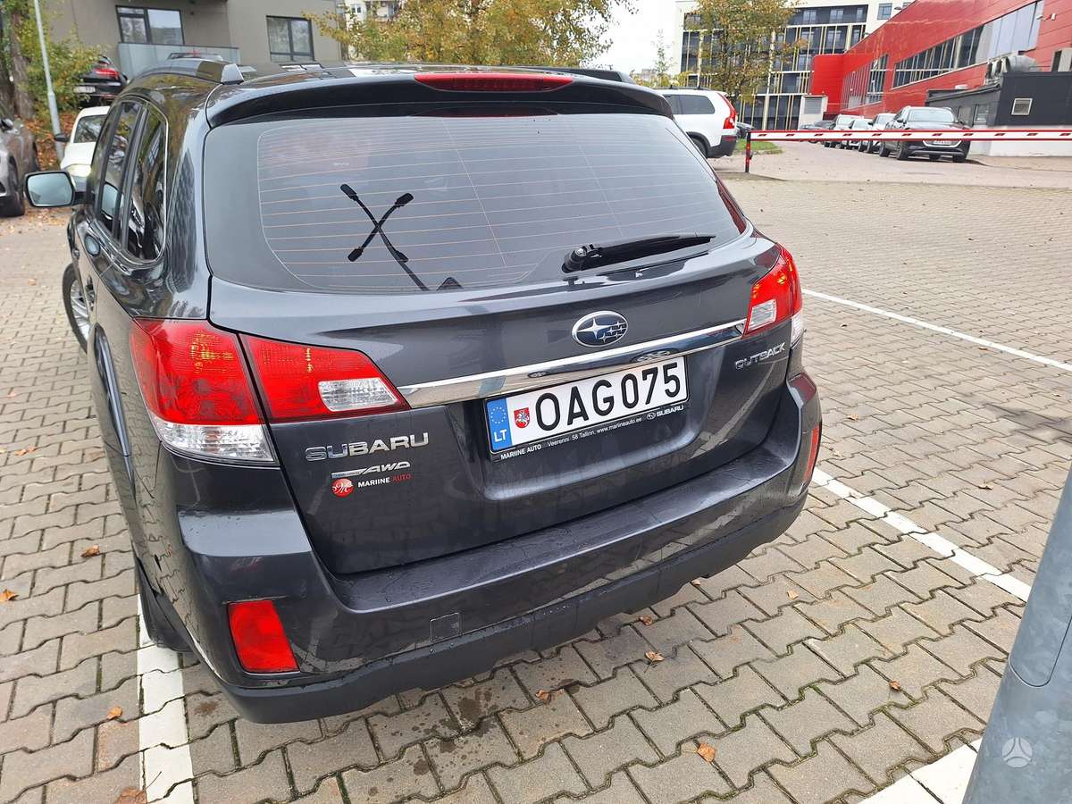 Subaru Outback 2010 — фото 15