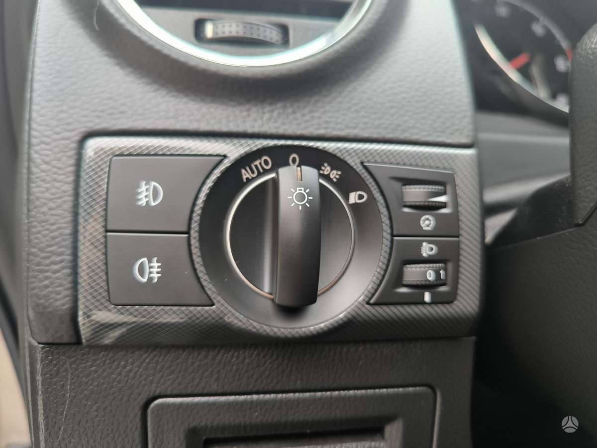 Opel Antara 2012 — photo 12