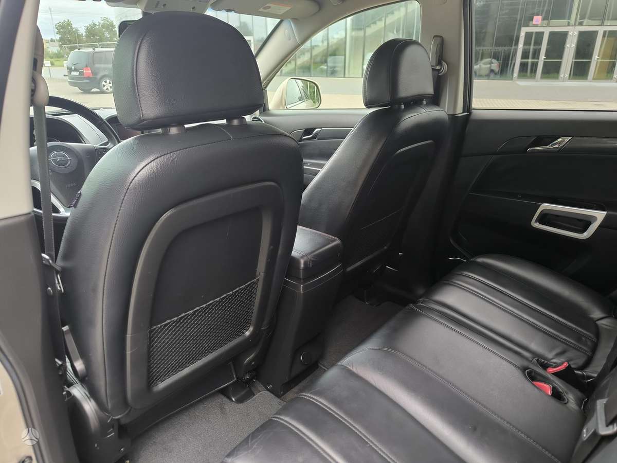 Opel Antara 2012 — photo 19