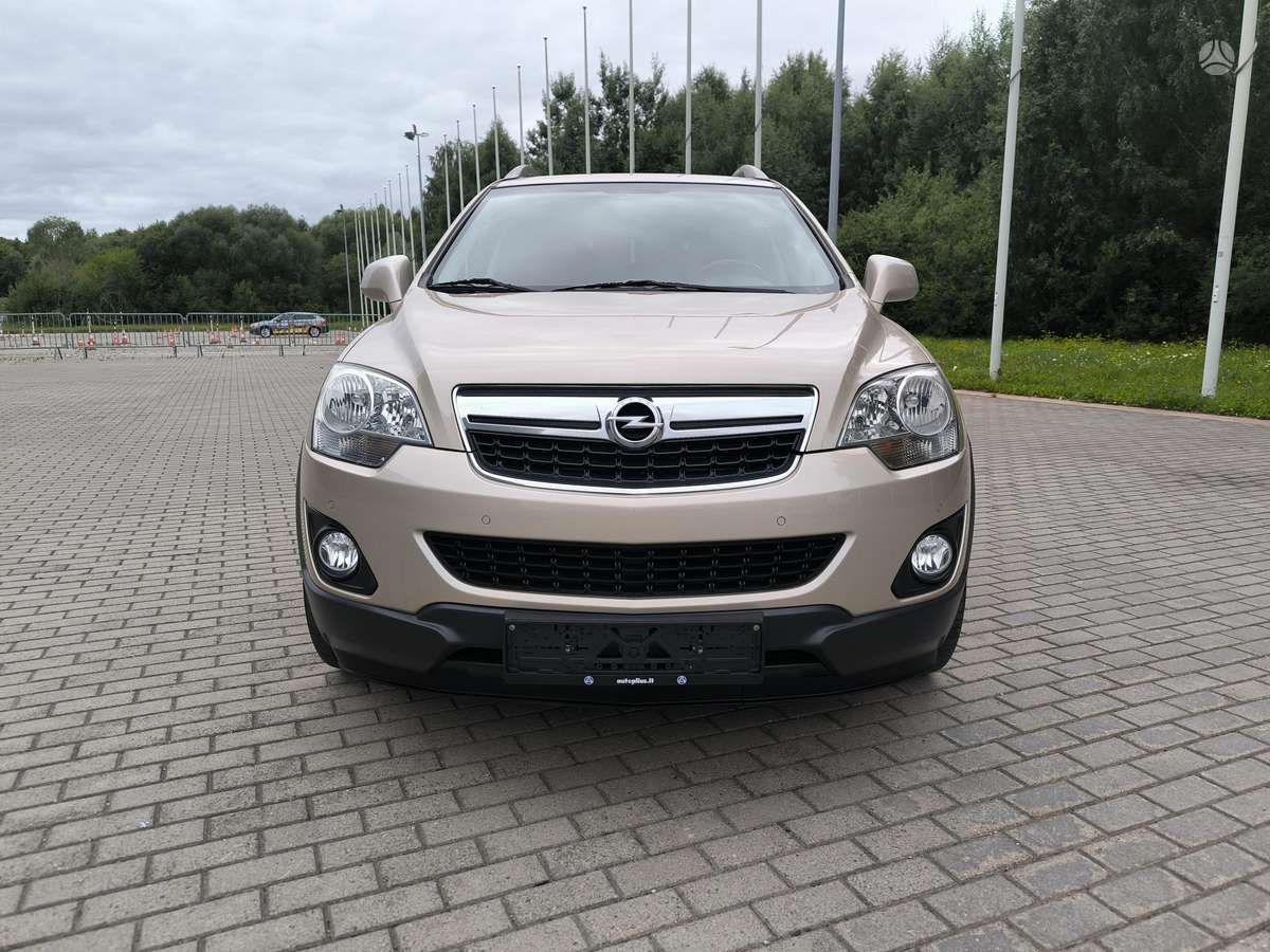 Opel Antara 2012 — rear view