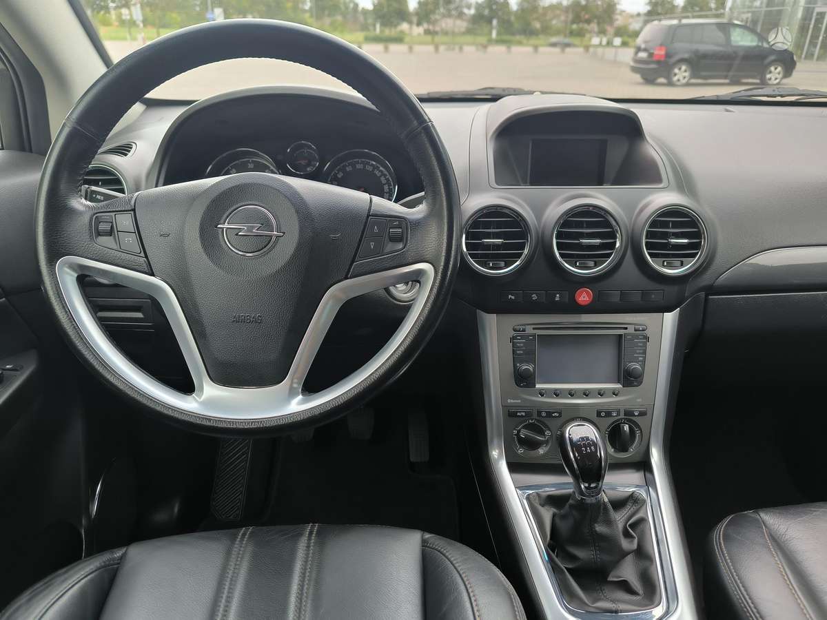Opel Antara 2012 — photo 25