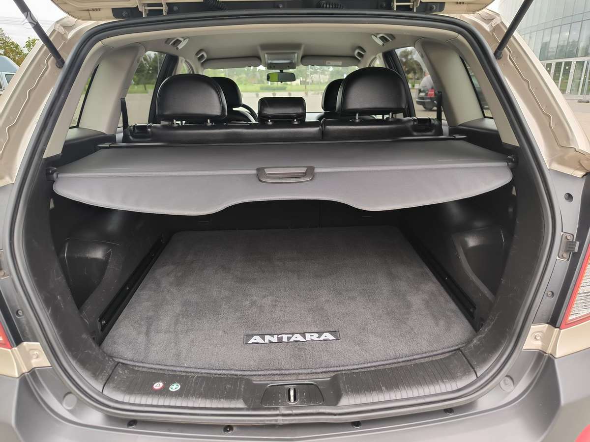 Opel Antara 2012 — photo 9