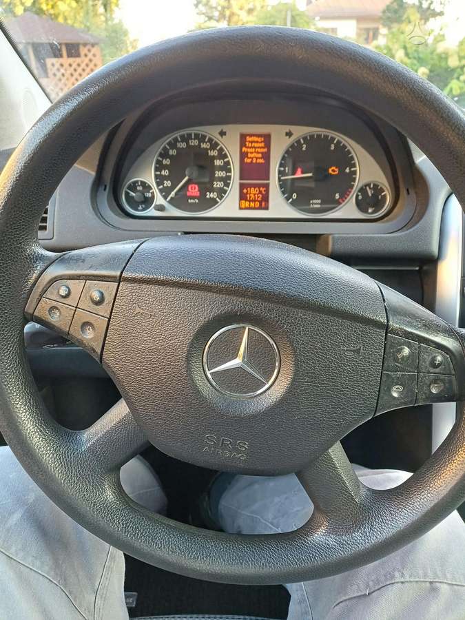Mercedes-Benz B180 2006 — photo 7