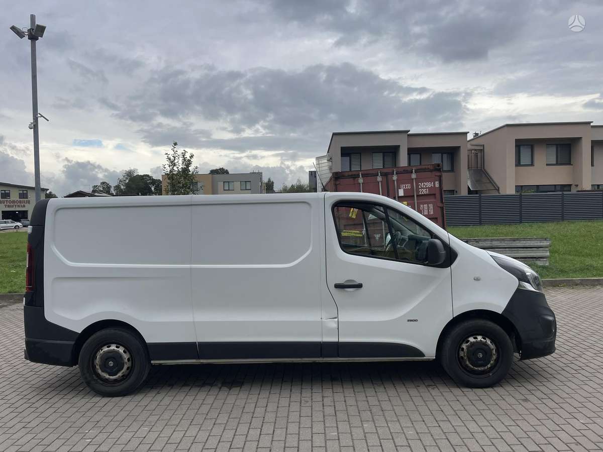 Opel Vivaro 2014 — photo 6