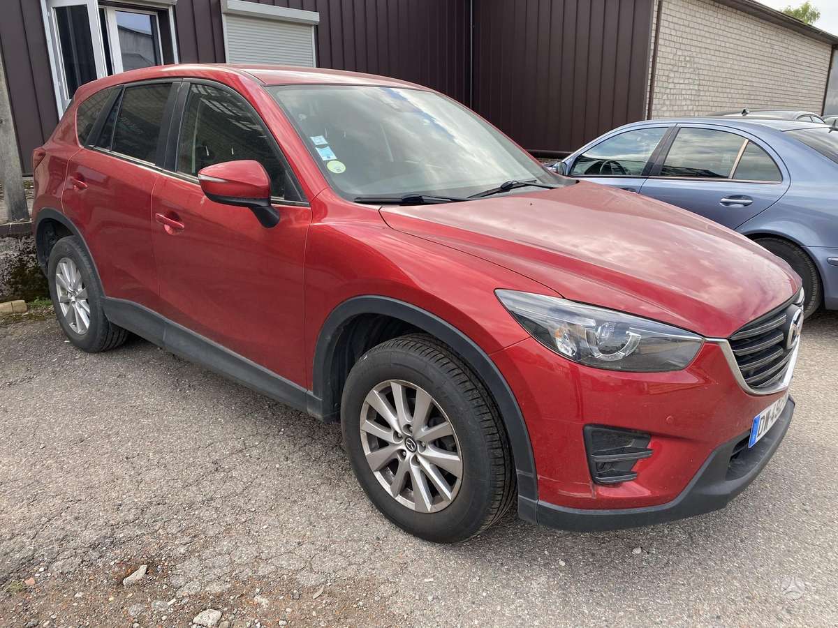 Mazda CX-5 2015 — rear view