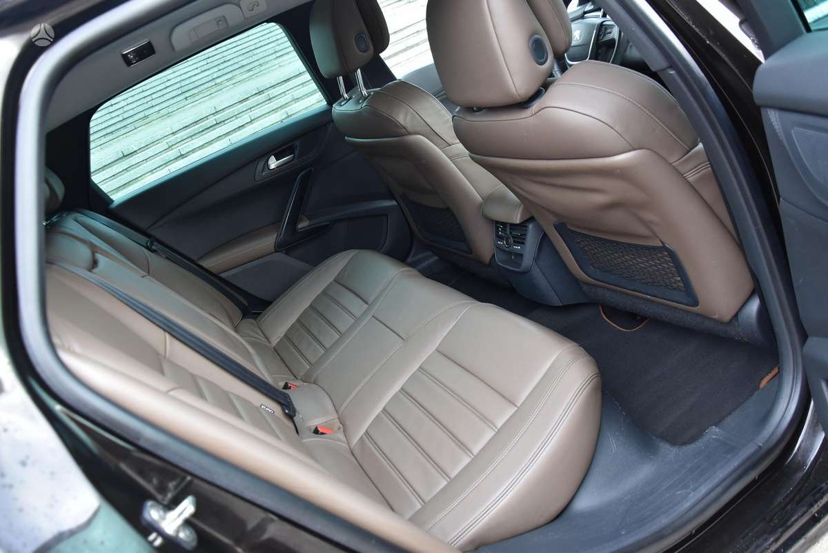 Peugeot 508 2011 — photo 12