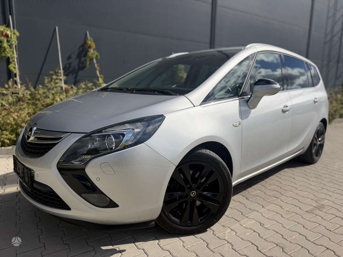 Opel Zafira, 2015