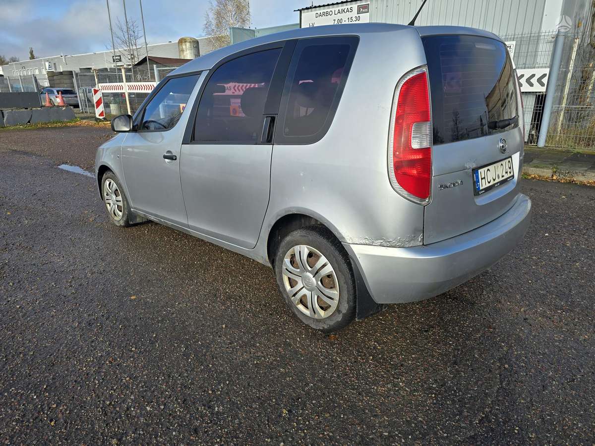 Skoda Roomster 2014 — photo 8