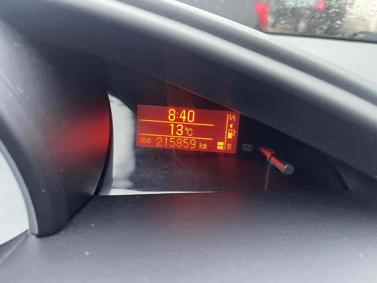 Toyota Verso 2013 — photo 14