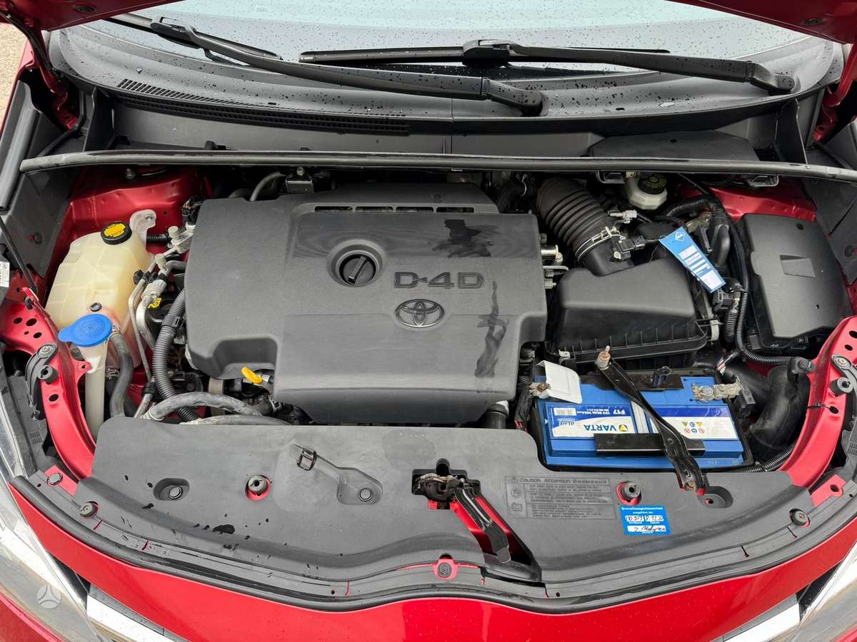 Toyota Verso 2013 — photo 20