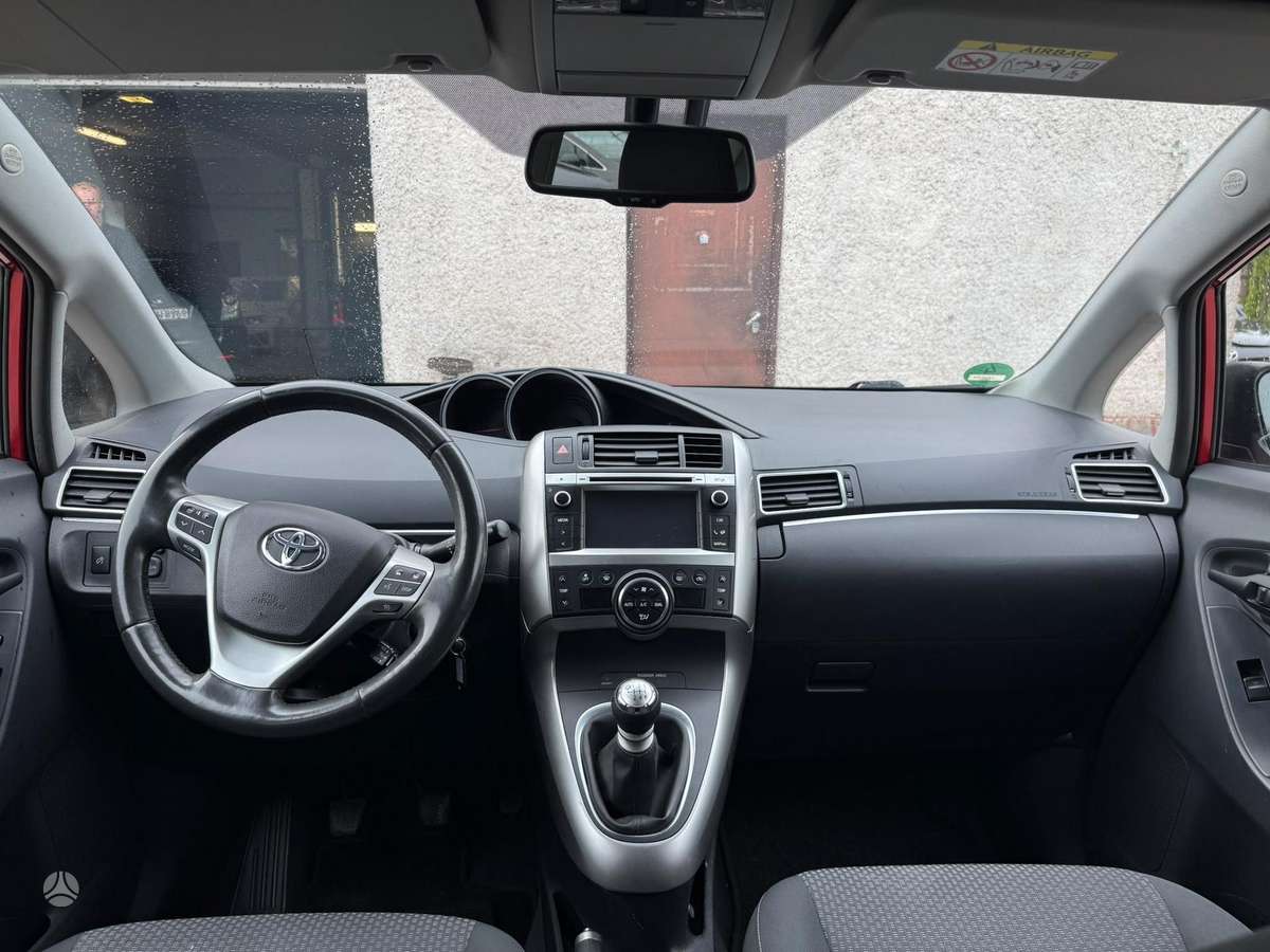 Toyota Verso 2013 — photo 7