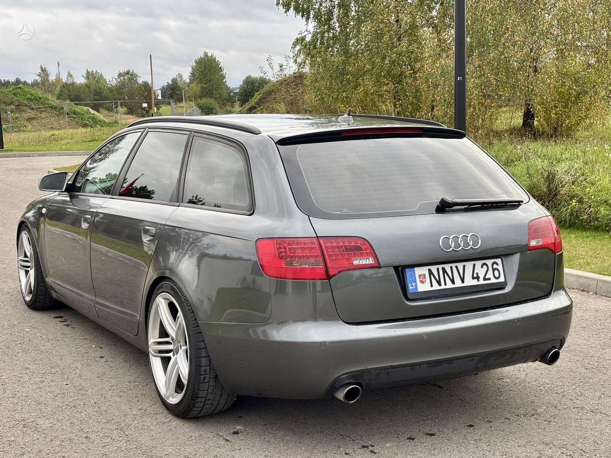 Audi A6 2005 — салон
