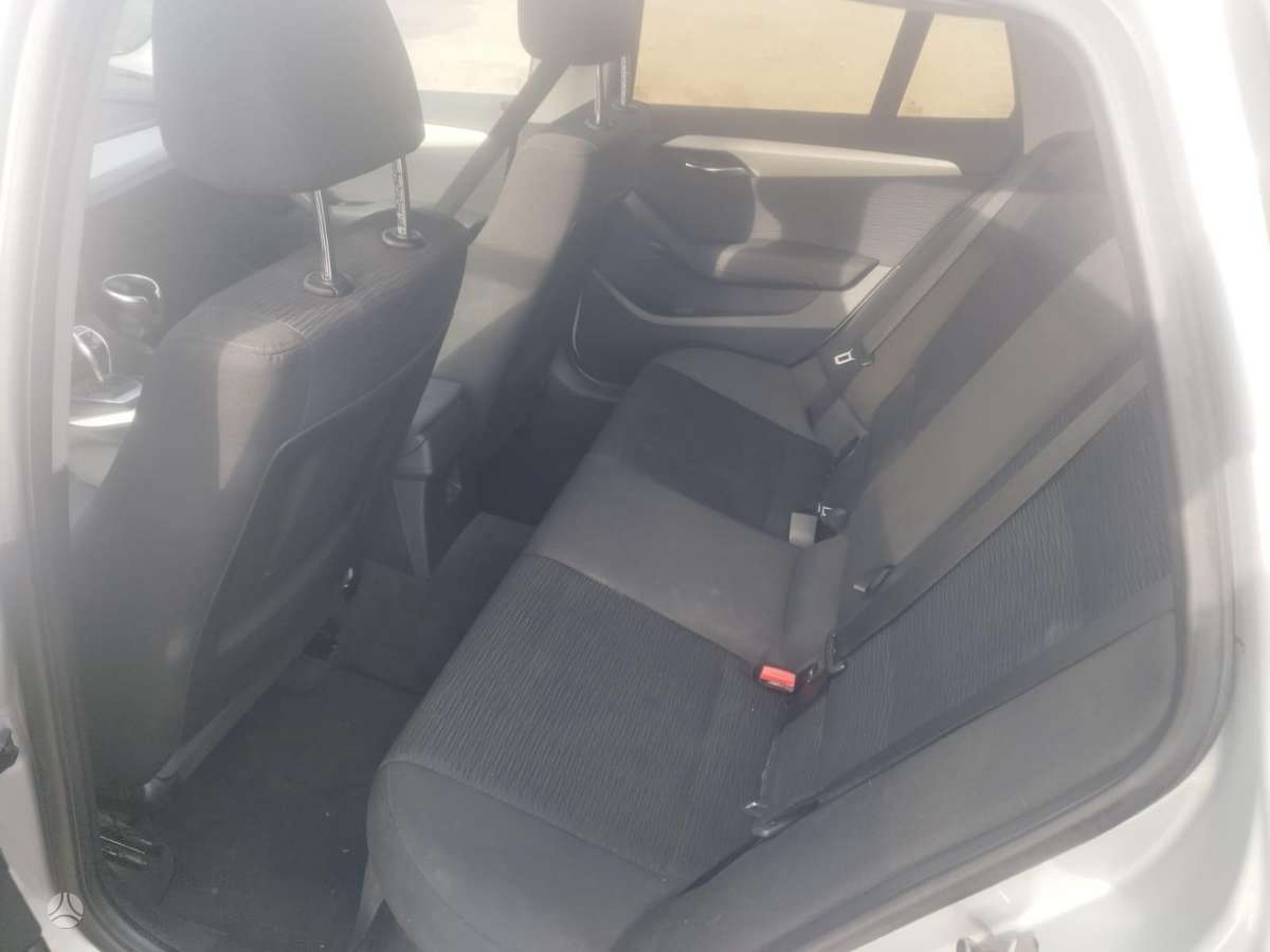 BMW X1 2013 — photo 13