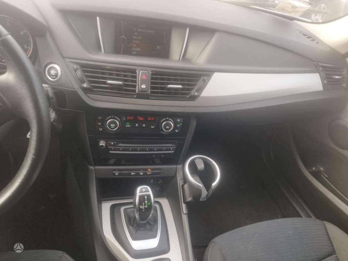 BMW X1 2013 — photo 14