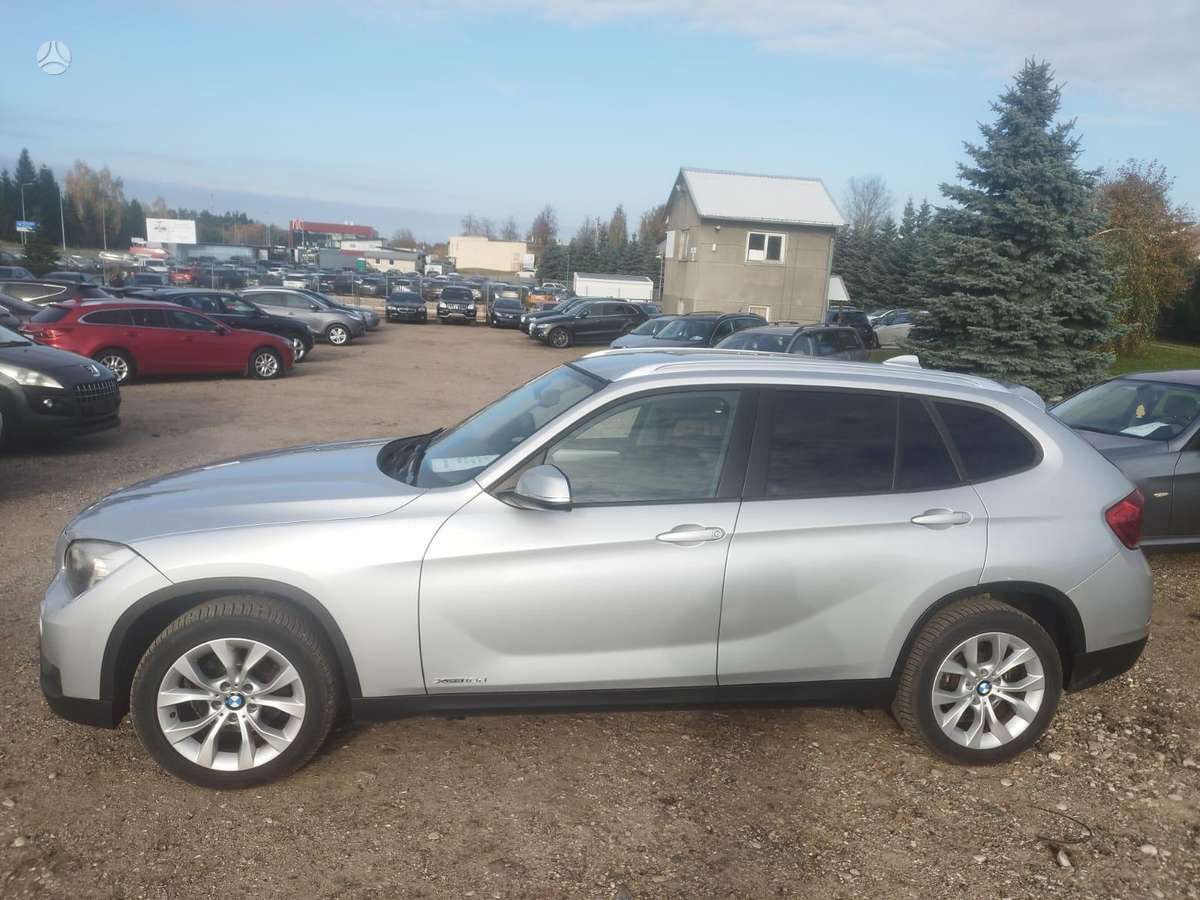 BMW X1 2013 — engine 1995 cm³, 143 HP (105kW)