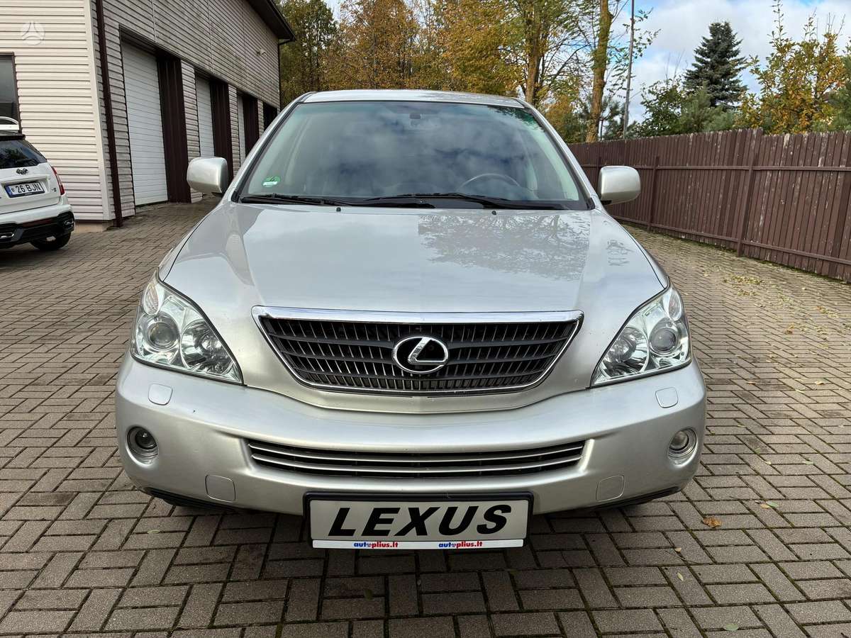 Lexus RX 2006 — вигляд ззаду